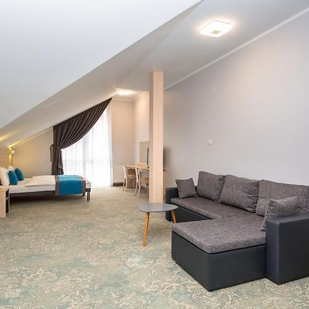 Hotel Vela Tczew Bagian luar foto