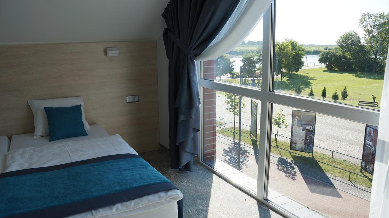 Hotel Vela Tczew Bagian luar foto