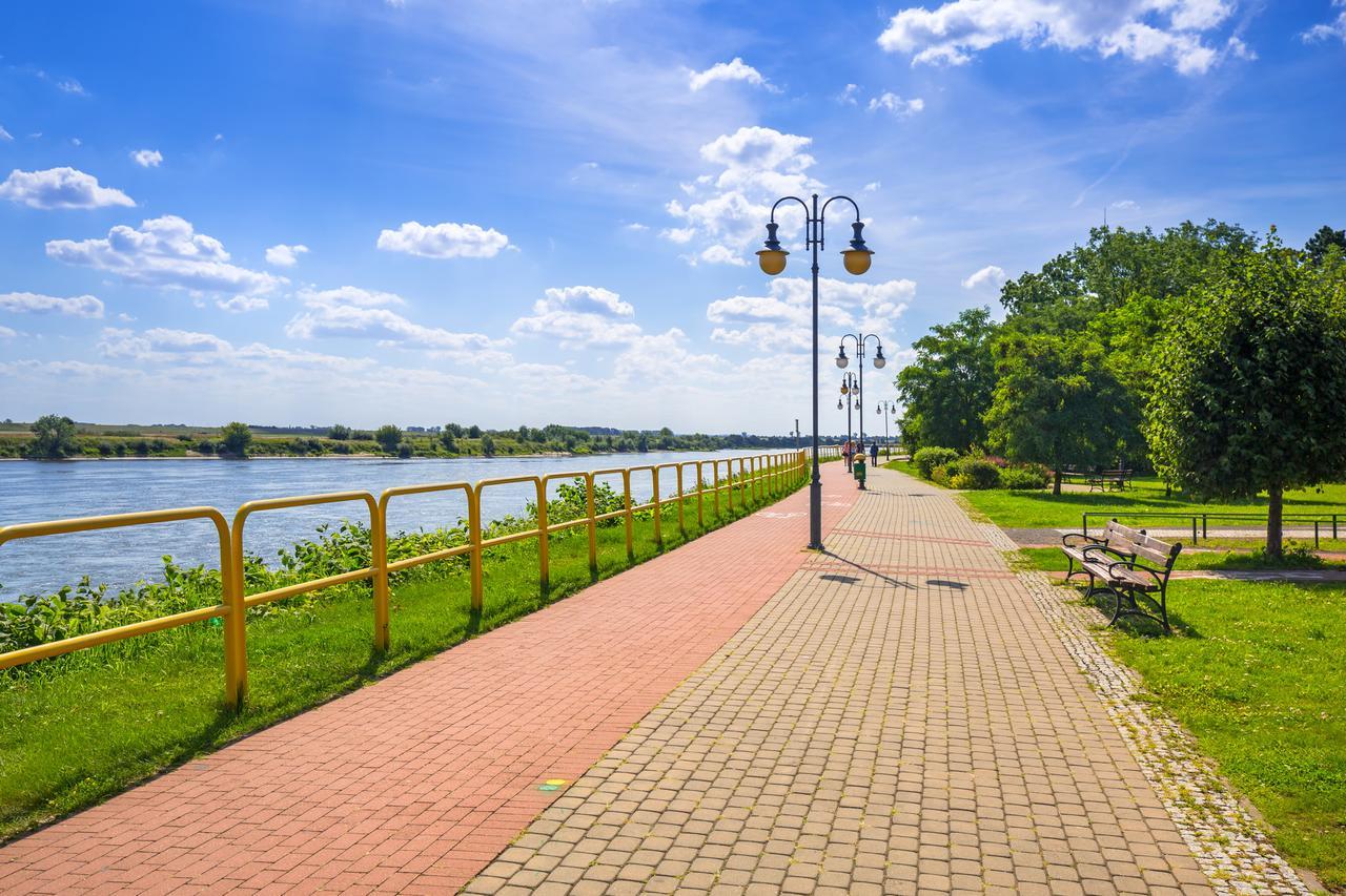 Hotel Vela Tczew Bagian luar foto