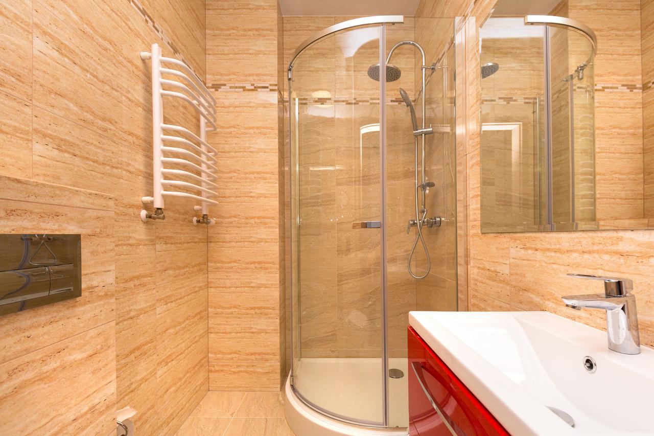 Hotel Vela Tczew Bagian luar foto