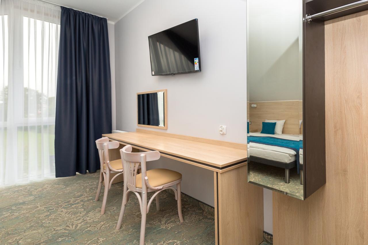 Hotel Vela Tczew Bagian luar foto