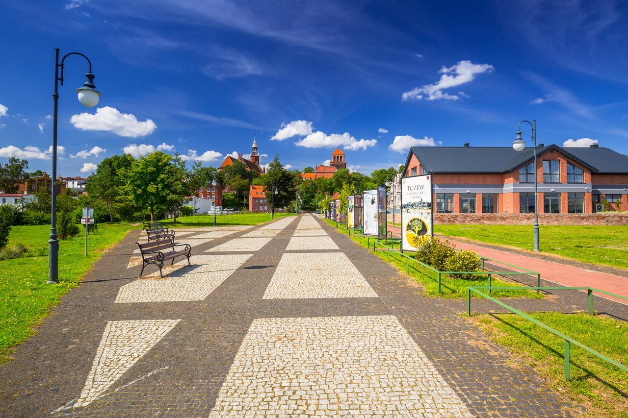 Hotel Vela Tczew Bagian luar foto