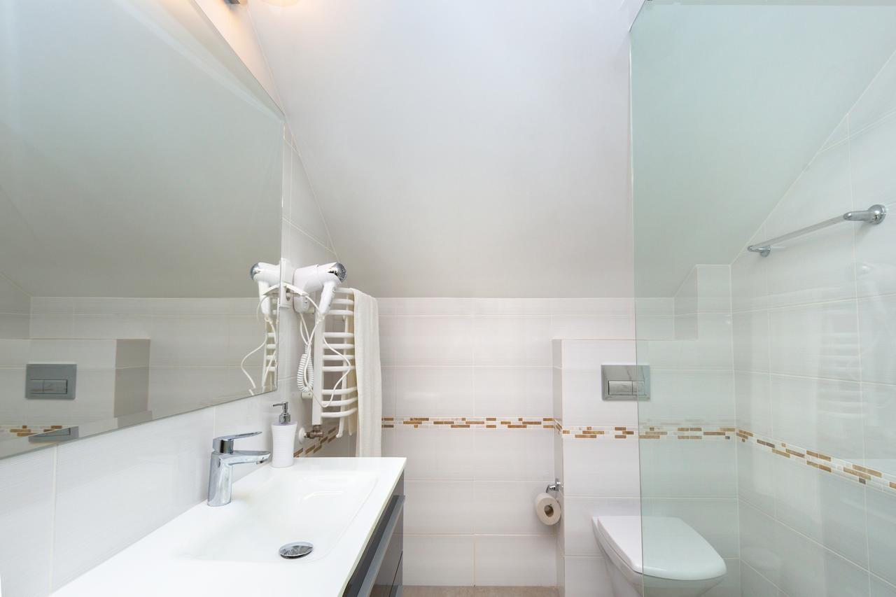 Hotel Vela Tczew Bagian luar foto