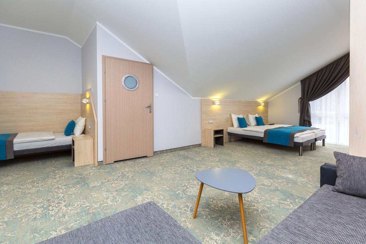 Hotel Vela Tczew Bagian luar foto